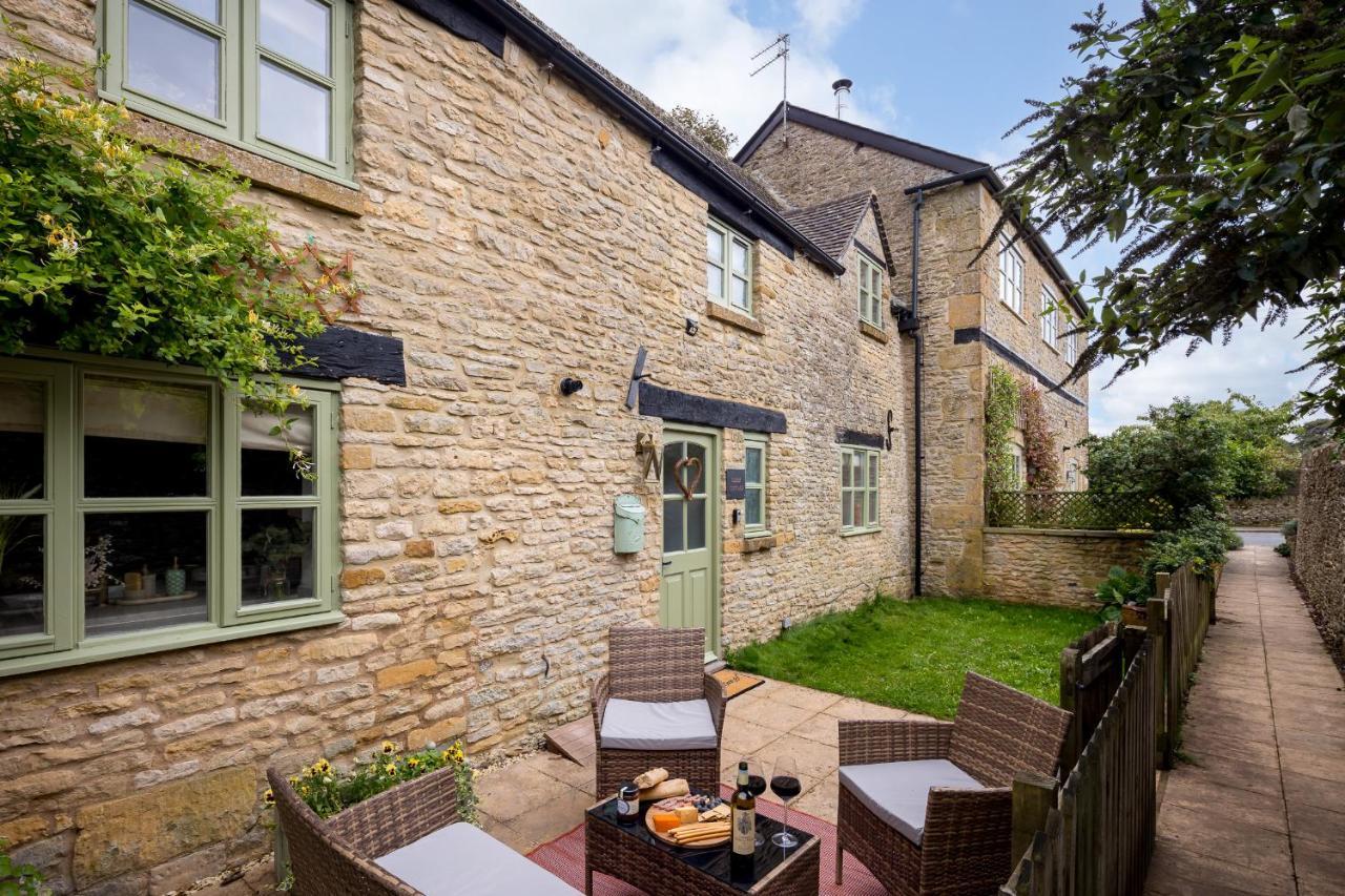 Stow On The Wold Scandi Chic Authentic Cottage Exterior photo