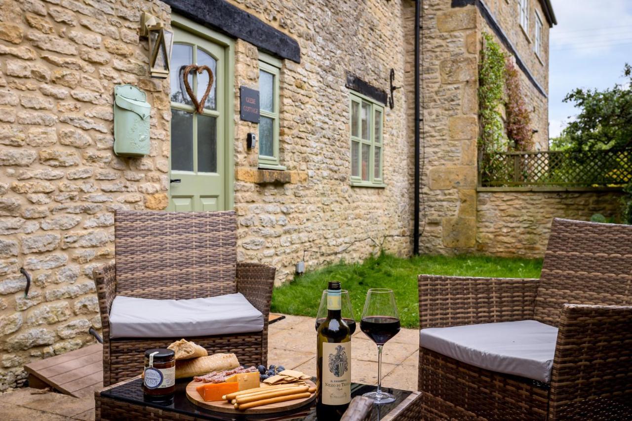 Stow On The Wold Scandi Chic Authentic Cottage Exterior photo